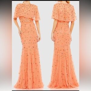 NWOT Mac Duggal Embellished Illusion Cape Sleeve Coral Trumpet Gown Sz 4